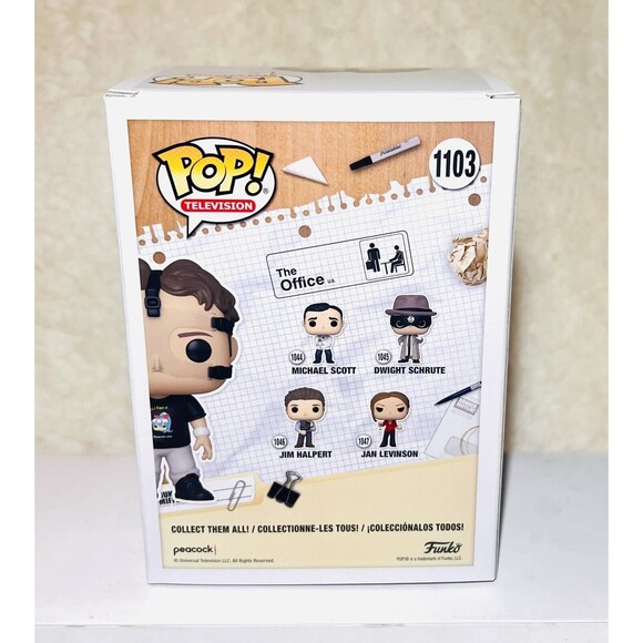 Funko Pop The Office Dwight Schrute #1103 Basketball Chalice Exclusive Protector - Picture 4 of 7